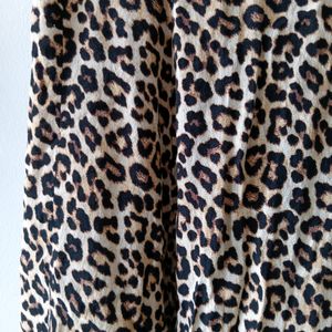 H&M Stylish Leopard Print Skirt