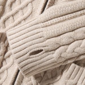 2WAY HEAVY WEIGHT CABLE KNIT HOODED ZIP-UP