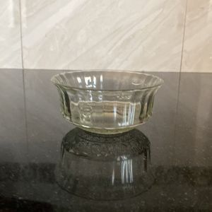 2set Of Glass Bowls