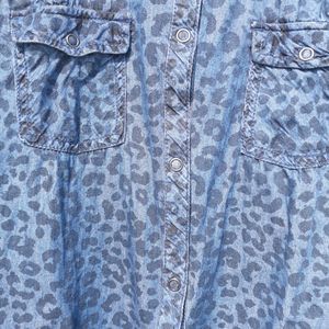 H&M leopard Print Sleeveless shirt