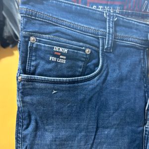 BLUE JEANS WITH GREAT QUALITY