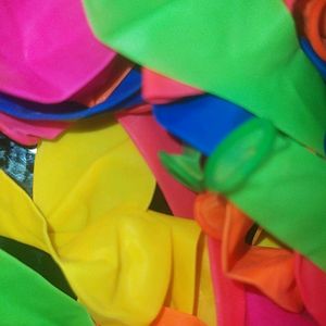 100 Pcs Mixed Colour Metallic Balloon