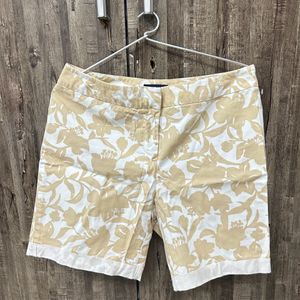 White Shorts (printed)