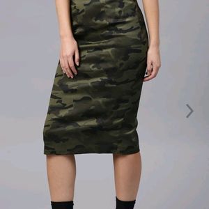 SASSAFRAS Camouflage Army Print Pencil Skirt