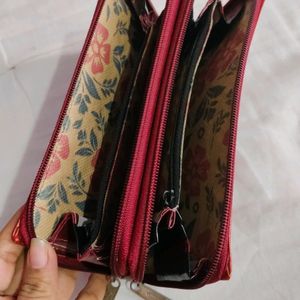 Hand Wallet.