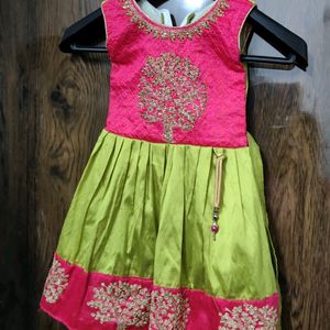 Girl Frock (Pattu Pavadai)