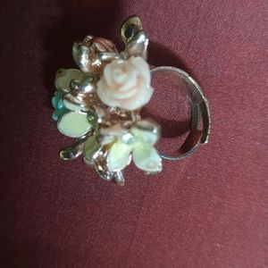 Pre-loved Floral Ethnic Ring... Adjustable