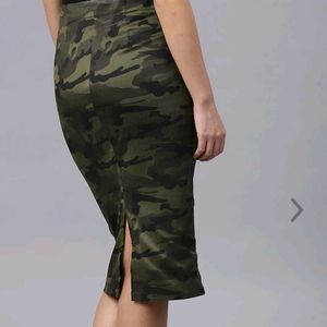 SASSAFRAS Camouflage Army Print Pencil Skirt