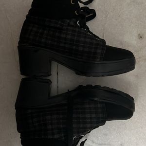 Black Boots With Check Detailing