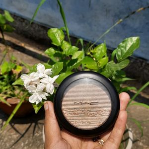 Mac Highlighter (Whisper Of Gilt)