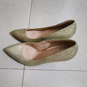 Shine N Sparkle  Party Golden Heels By Carlton Lon