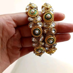 TRISHA BY KUNDAN BANGLE SET