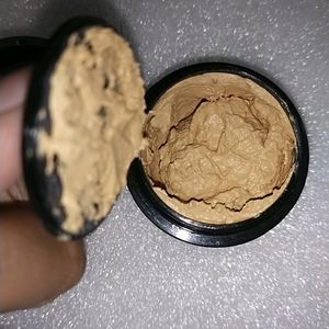 Mousse Foundation (Ivory Fair)