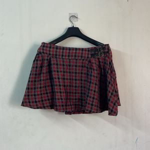 Mini Skirt ( MAX BRAND )