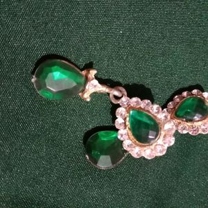 Very beautiful Earring Green 💚