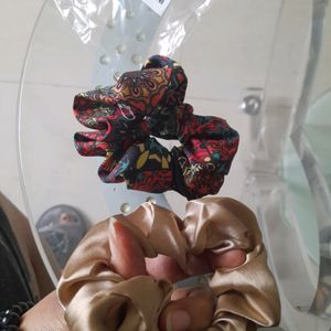 Brand New Scrunchy Set Pack Of 2