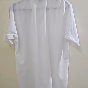 NMen's White Collar T-shirt