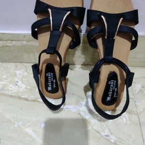 Beautiful Black Sandals New