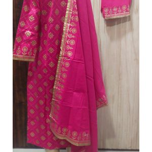 Offer 🎉Gosriki Pink Kurta Set🎉