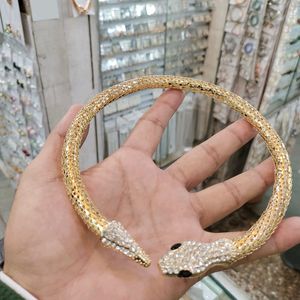 Snake Choker