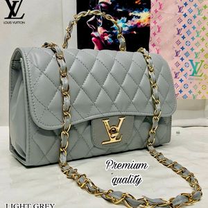 LV QUILTED PREMIUM QUALITY SLING BAG