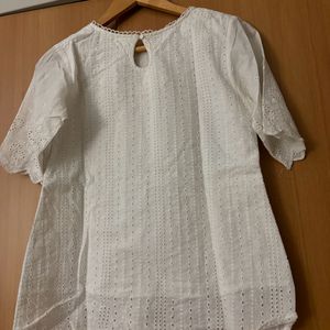 Embroidered cotton top