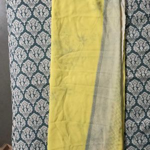 Women Yellow Printed Saree