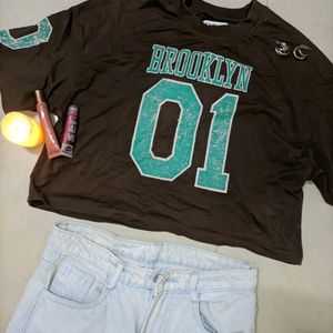 Beautiful Brown Crop Tshirt 🤎🤍