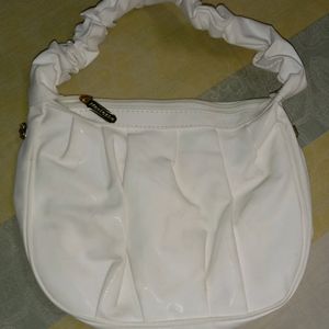 White Bag, Sling/Hand