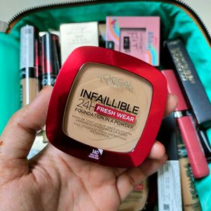 Loreal Infallible Fresh Wear Foundation Compact.