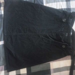 HnM Basic Black Velvet Skirt