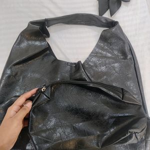 Fashionable Black Tote Bag