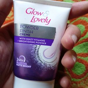 Glow And Lovely Powder Finish Cream