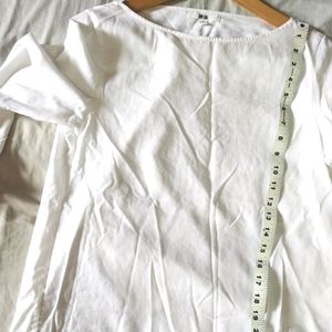 Uniqlo Beautiful White Top