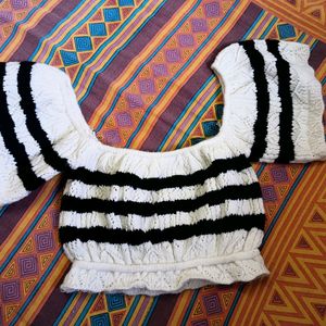 Off Shoulder Knit Wear Crop Top