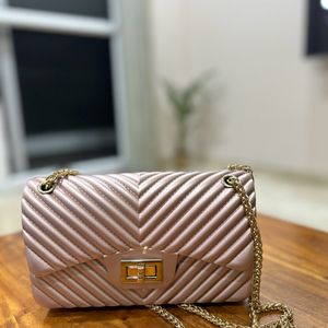 Peach Chique Align Bag