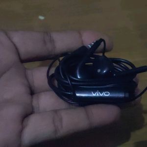 brand new vivo handsfree just rs.160