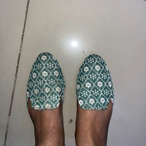 Jaipuri Embroidered Sandles