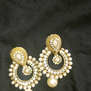 An Elegant Piece Of Earing