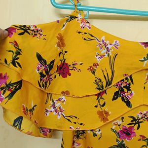 Floral Printed Cold Shoulder Ruffled Top