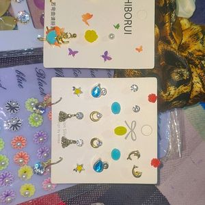 👸🏻Korean Earrings,2 Cards And Scrunchies