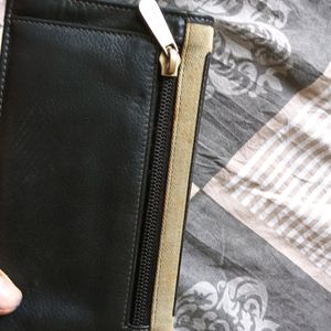 This Is The Pure Leather Purse For Women