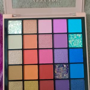 25 Colour Eyeshadow Palate