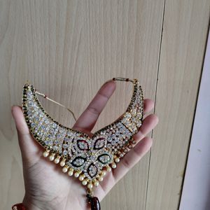 PARTY JEWELLERY SET - EARRINGS FREE