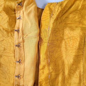 🎊Good Condition Lemon Yellow Colour Blouse