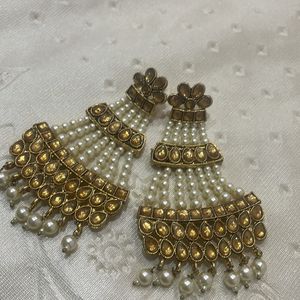 festive wear earrings