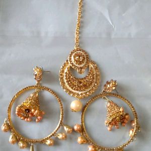 2 Combo Set Of Earrings With Mangtikka