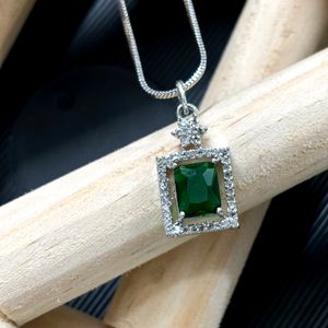 Beautiful Emerald AD stone  Pendent Pack Of 1 Pcs