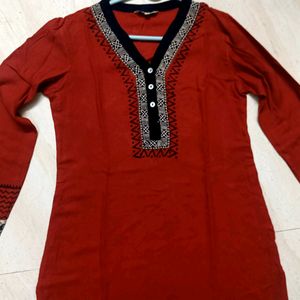 Women's Red Kurti Size -small