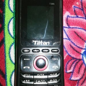 Titan Keypad Phone 2G